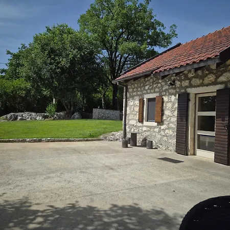 Zlatna Glavica Вілла Подгориця