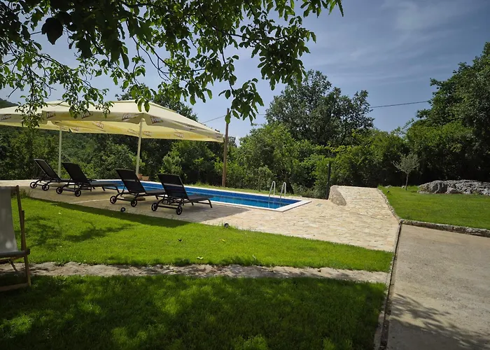 Vila Zlatna Glavica Podgorica